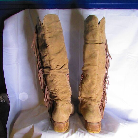 Brown Knee-High Unique Fringe Boots - Picture 4 of 6